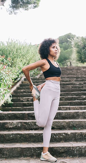 Fit woman with thin waist and arms that are possible with CoolSculpting